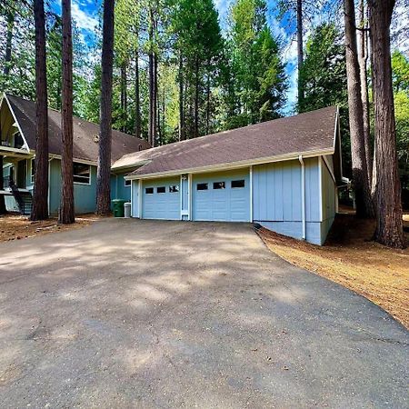 Cabin In The Trees-Game Room Pollock Pines Esterno foto